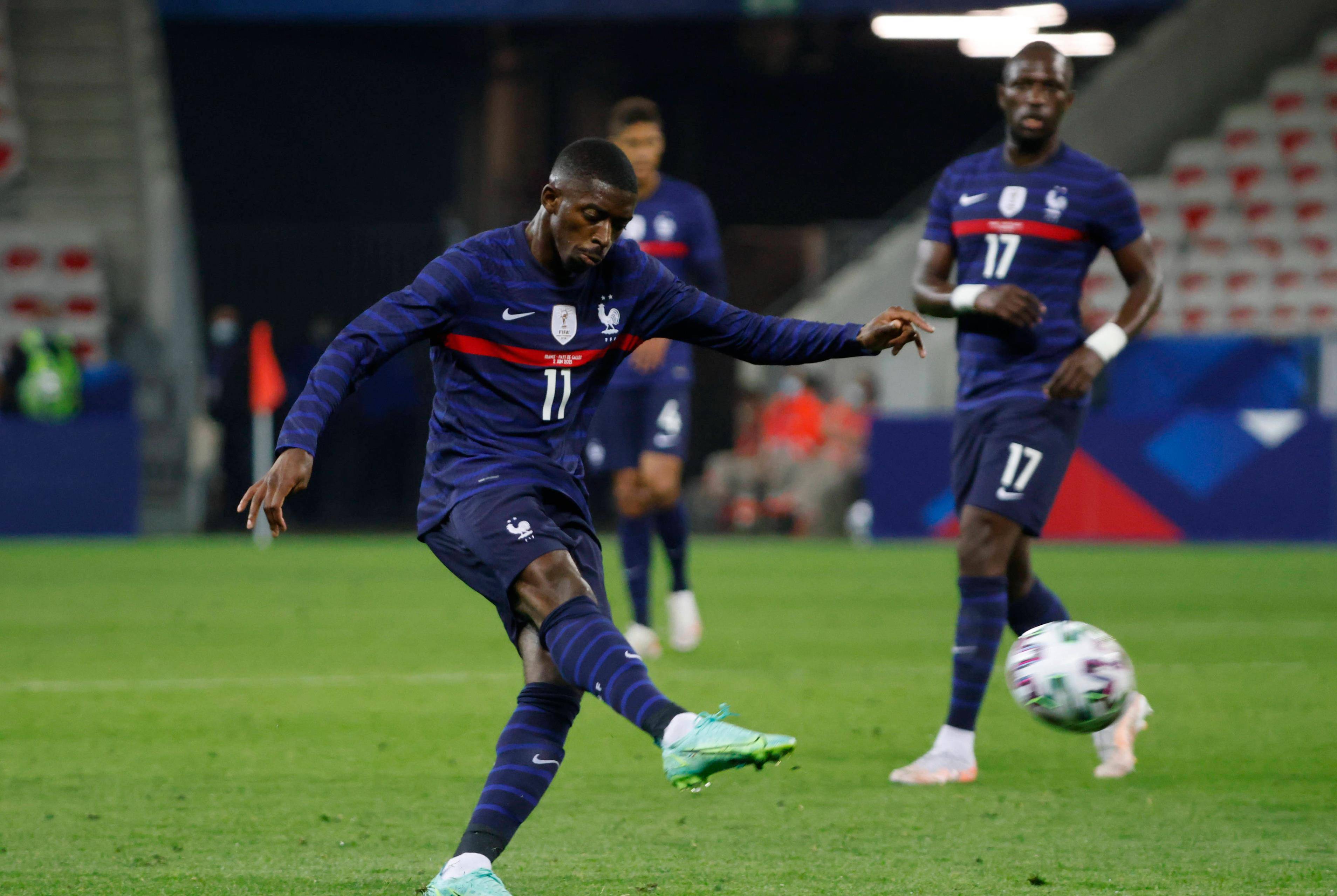 亚博体育关于巴黎圣日耳曼训练开放日，冲刺阶段强势反弹引欢呼，英超在即，赛季目标并未改变的信息