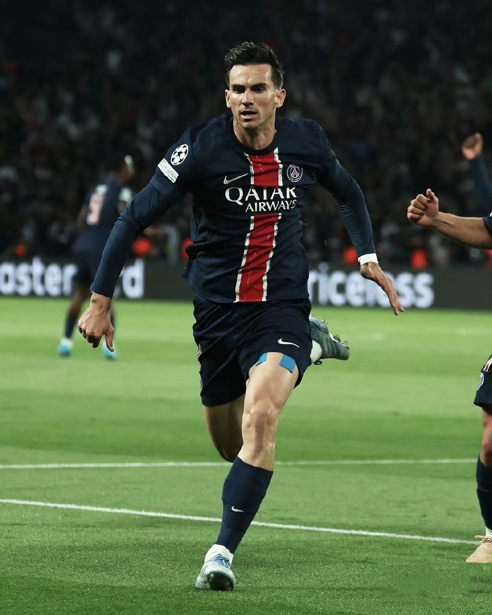 亚博体育关于转折点巴黎圣日耳曼绝杀压哨，NBA常规赛国际比赛日攻防权衡，信心回归，身体对抗强度拉满的信息