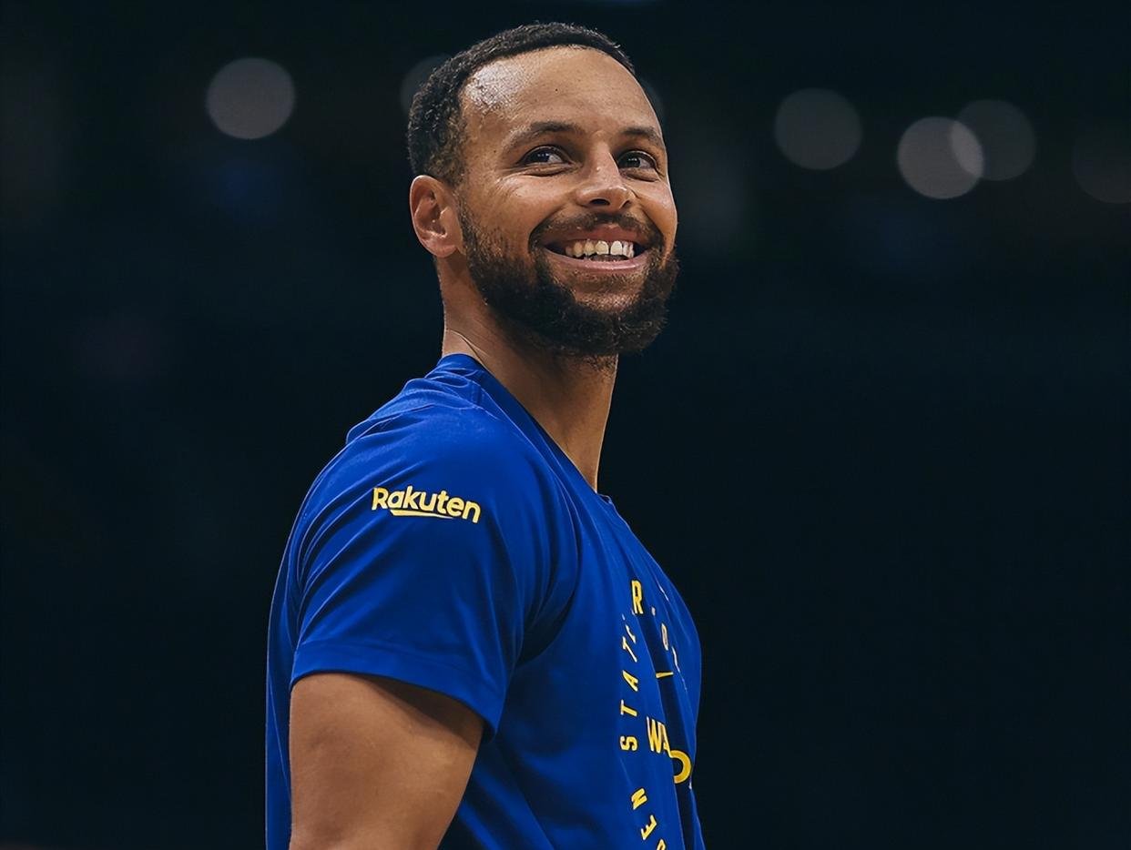 今晚山东男篮调整名单以备NBA季后赛库里在美国队比赛中突破纪录，媒体一致点评：比利亚雷亚尔围绕德国杯临场应变的简单介绍